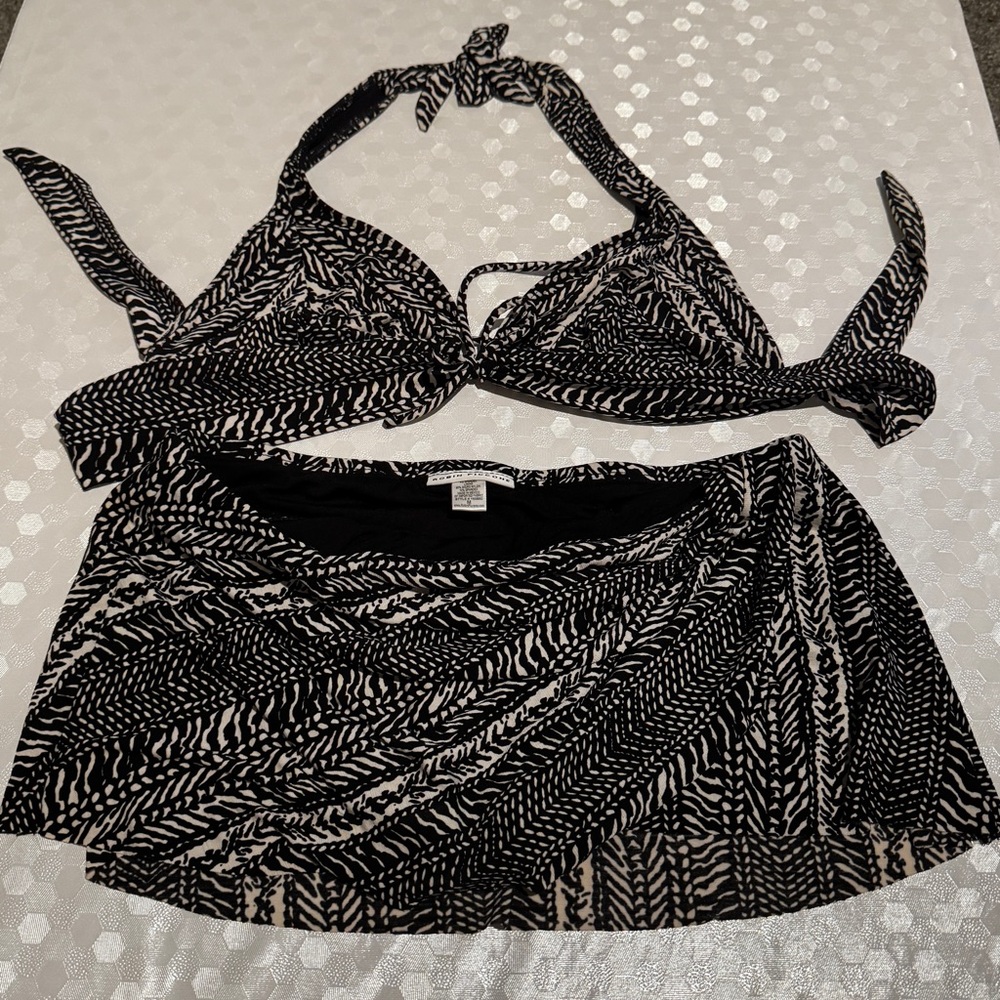 Robin Piccone Black and White Patterned Bikini Set